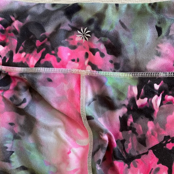 Athleta Multi-Colored Capri Floral Print Athletic Leggings Size Small - Picture 2 of 12